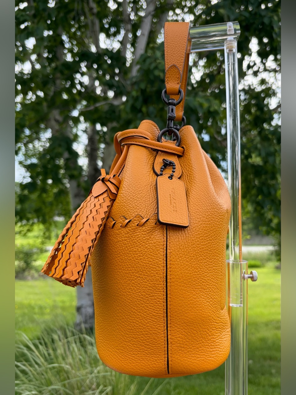 Coach Lora Whipstitch Bucket Bag Pebble Leather Like New - Picture 12 of 17